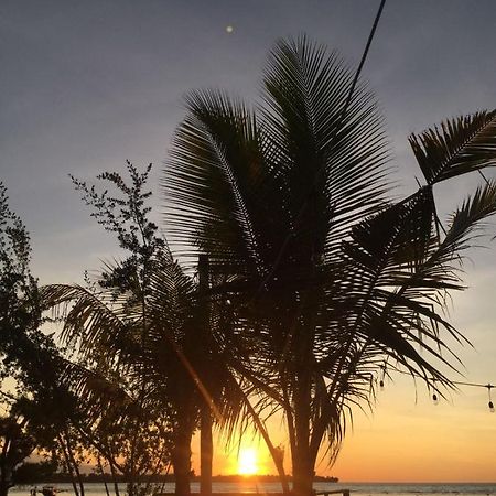 Saeri Matahari Bungalow Gili Air Exterior foto